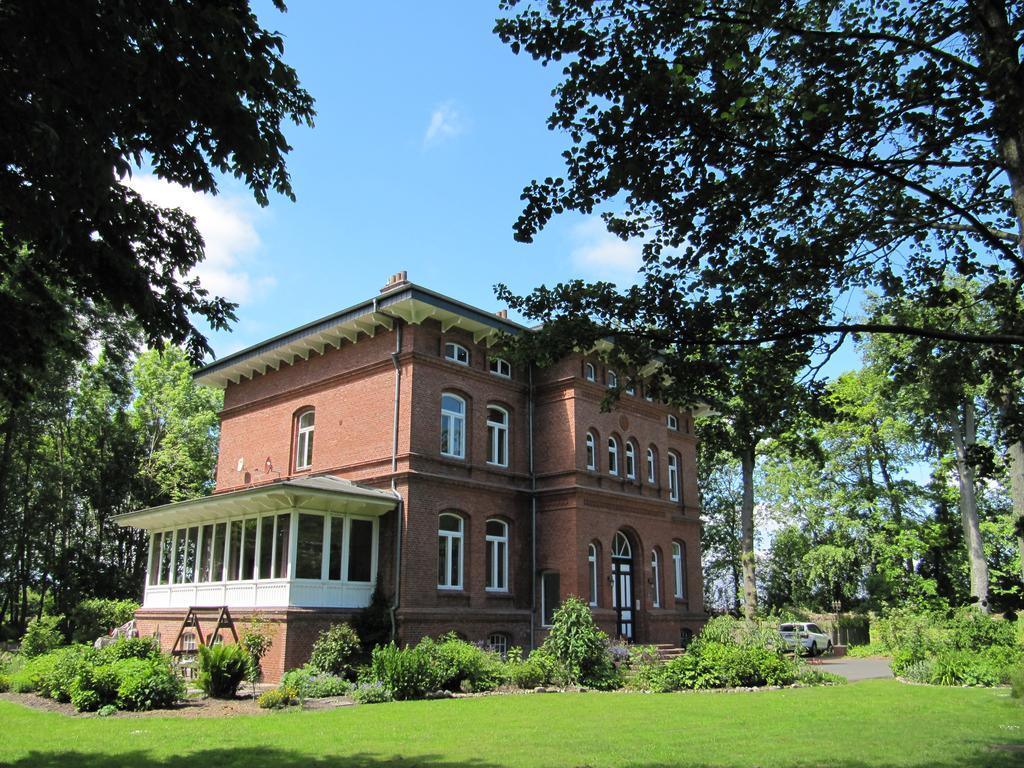Haus Im Park Apartment Wesselburen ภายนอก รูปภาพ