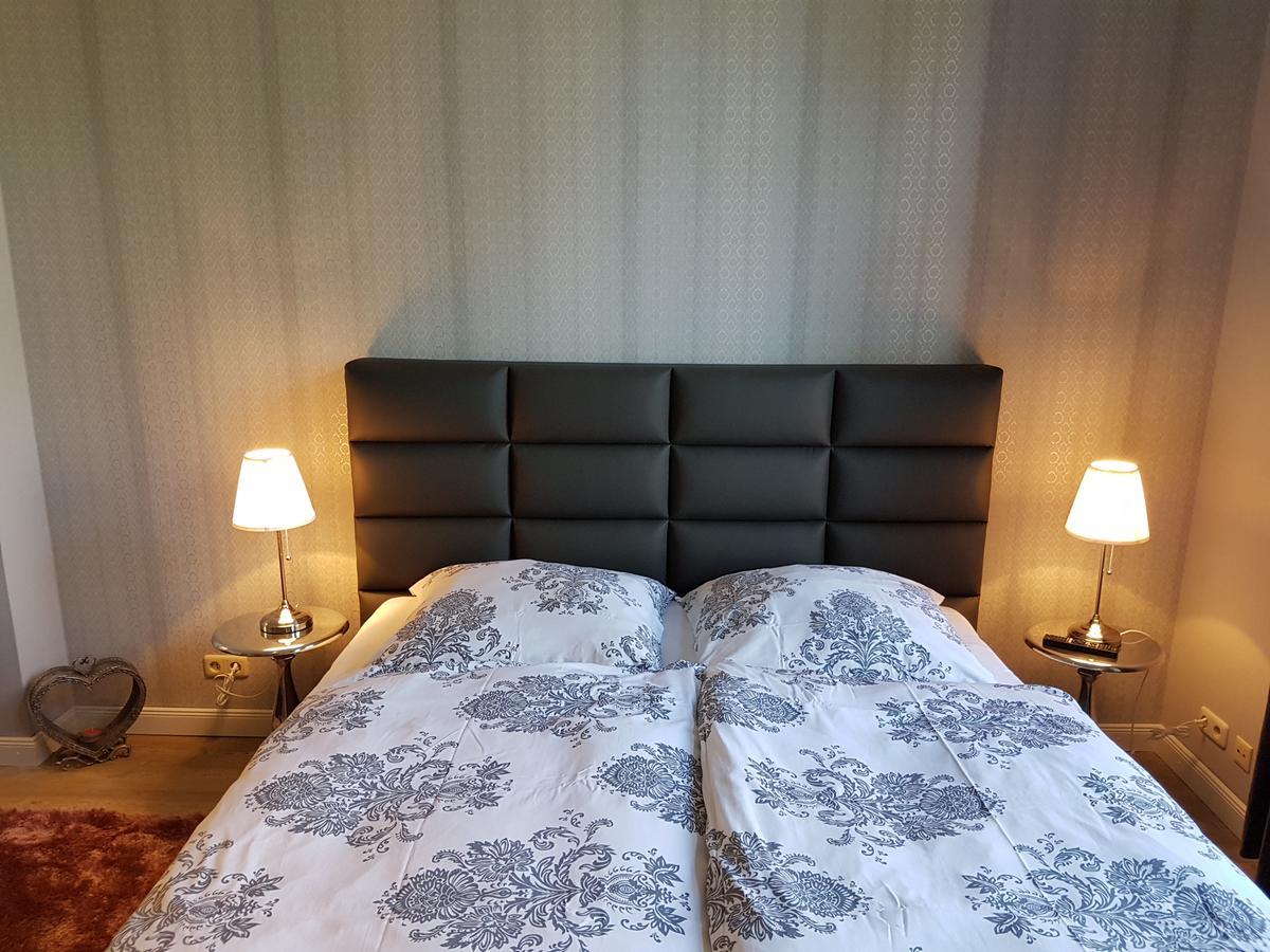 Haus Im Park Apartment Wesselburen ภายนอก รูปภาพ
