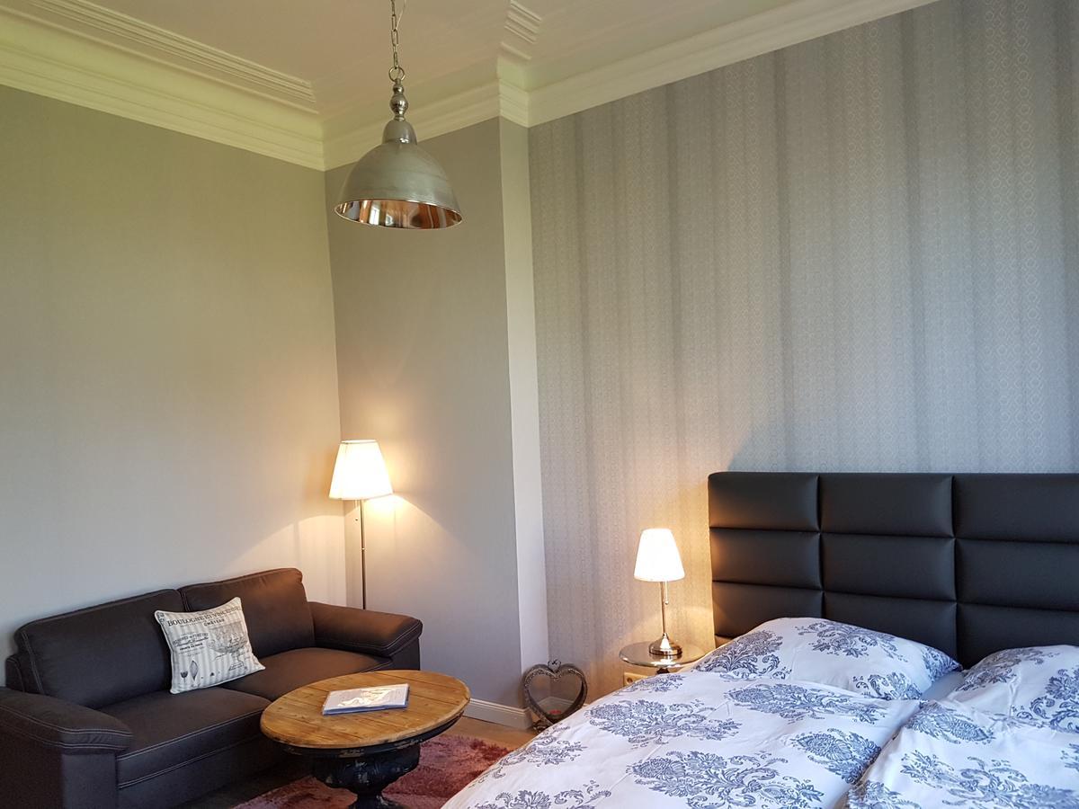 Haus Im Park Apartment Wesselburen ภายนอก รูปภาพ